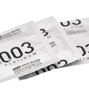 Bao cao su Okamoto 0.03 Platinum 52mm hộp 3 cái
