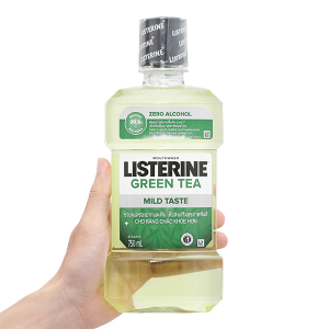 Nước súc miệng Listerine Trà Xanh ngăn ngừa sâu răng chai 750ml