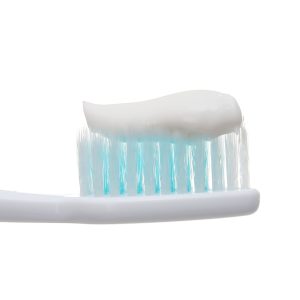 Kem đánh răng Sensodyne Multi Care bảo vệ răng, giảm ê buốt tuýp 100g