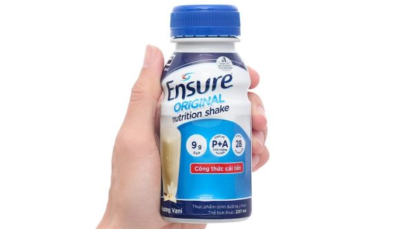 Sữa bột pha sẵn Ensure Original bổ sung dinh dưỡng đầy đủ hương vani (6 chai x 237ml)