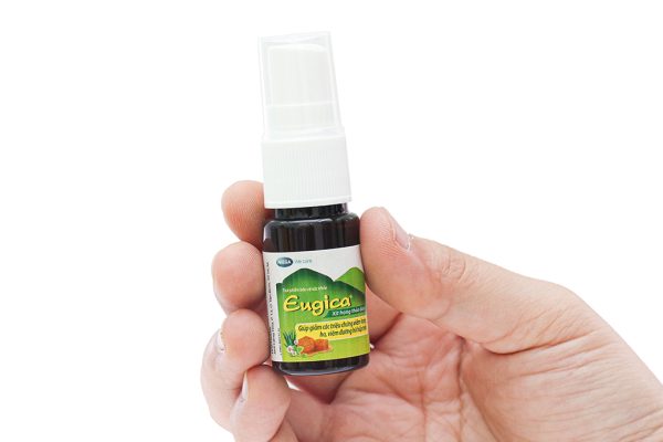 Xịt họng thảo dược Eugica hỗ trợ giảm ho, đau rát họng chai 10ml
