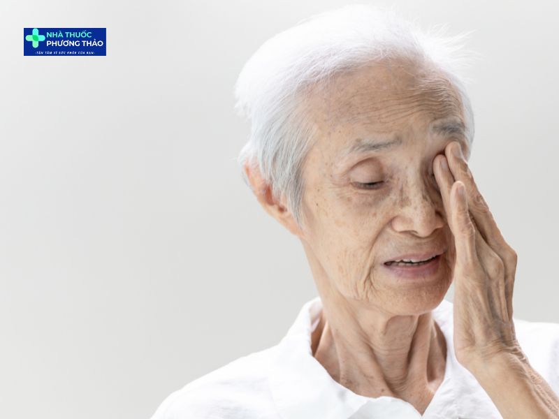 Thoái hóa điểm vàng ở người già