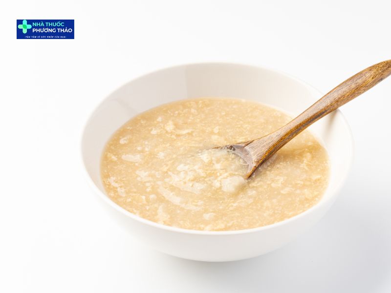 Lưu ý khi cho trẻ ăn cháo dầu gấc