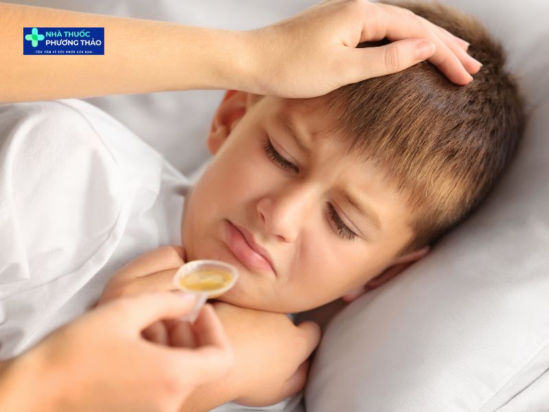 Tác hại khi lạm dụng thuốc bổ mắt cho trẻ em